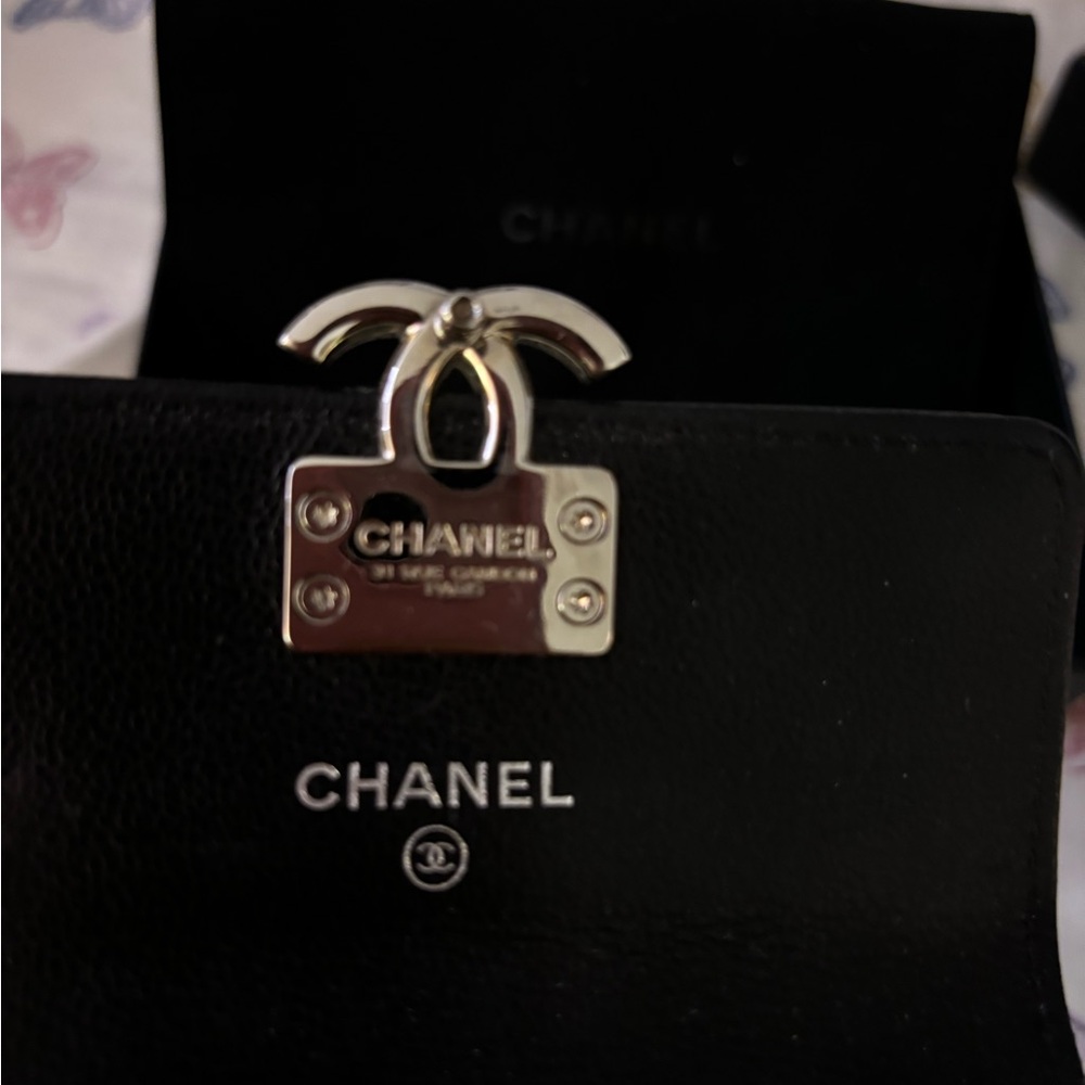 Chanel Wallet - Picture 5 of 7